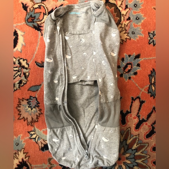 Happiest Baby Swaddle - Picture 2 of 5